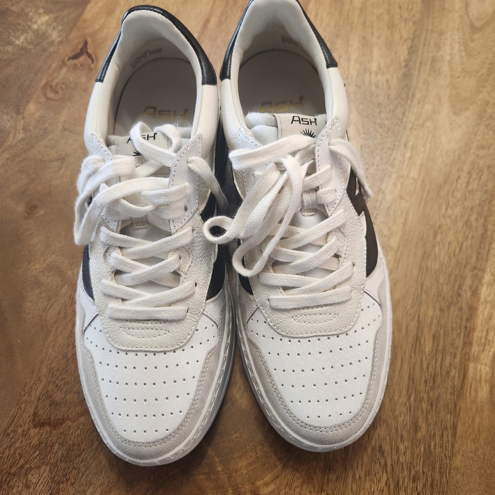 Ash Dual-Tone Lace-Up Sneakers
